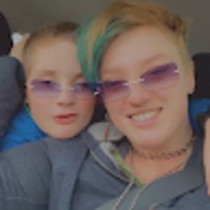 Meet your Posher, Carolyn